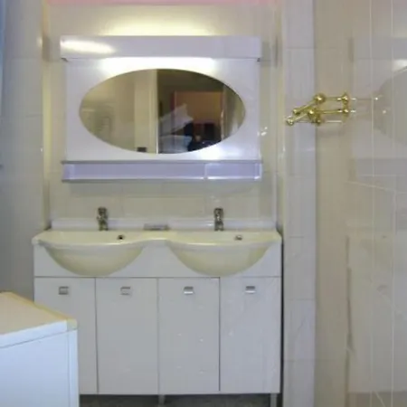 Palais Gothique Appartement *